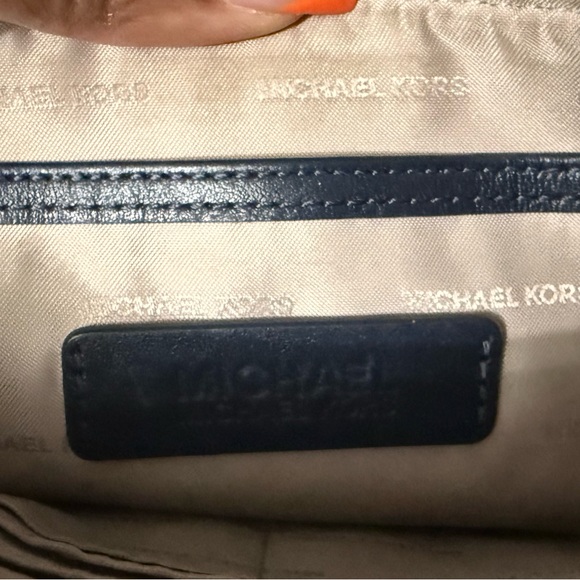 Michael Kor Wristlet - Picture 6 of 8